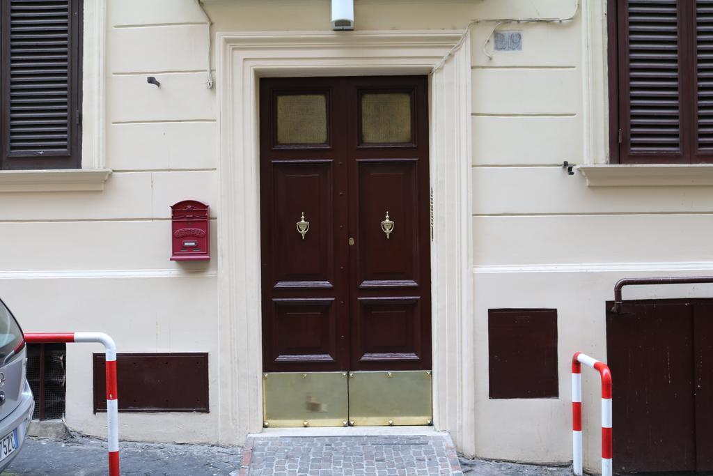 Gianicolo'S Hill Suite Apartment Rom Exteriör bild